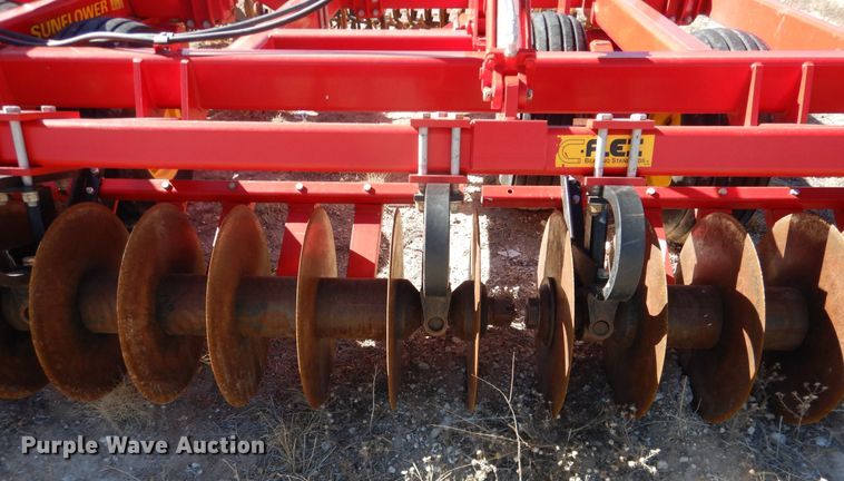 image for item DJ4941 Sunflower 4233  field cultivator