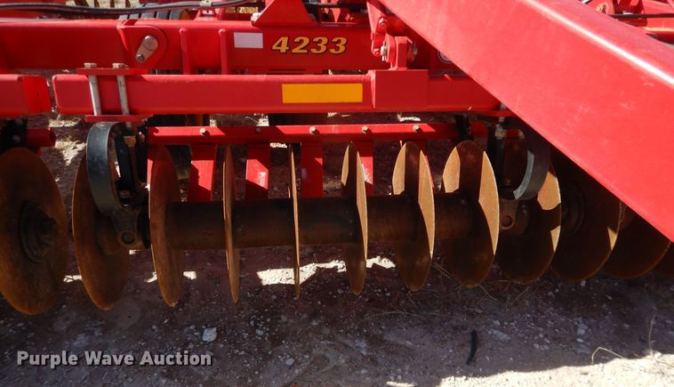 image for item DJ4941 Sunflower 4233  field cultivator