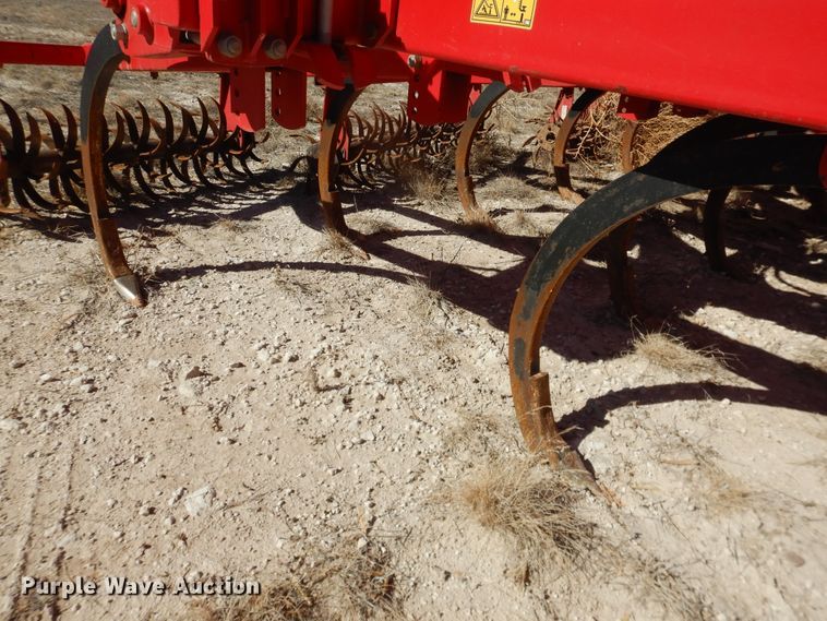 image for item DJ4941 Sunflower 4233  field cultivator