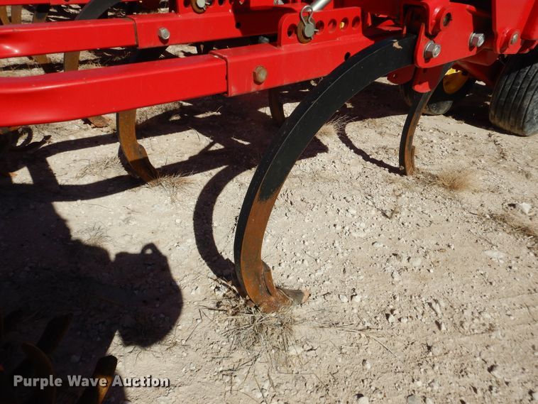 image for item DJ4941 Sunflower 4233  field cultivator