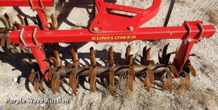 image for item DJ4941 Sunflower 4233  field cultivator