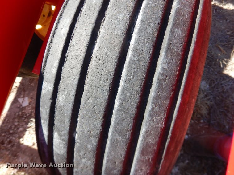 image for item DJ4941 Sunflower 4233  field cultivator