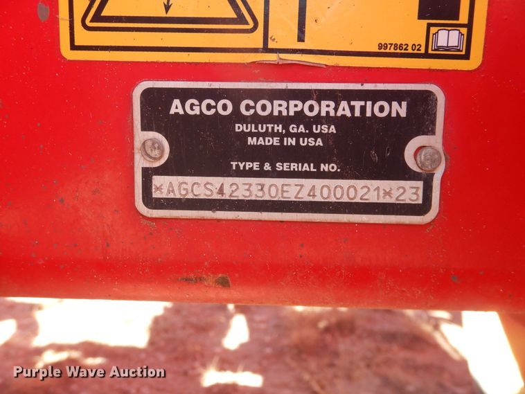 image for item DJ4941 Sunflower 4233  field cultivator