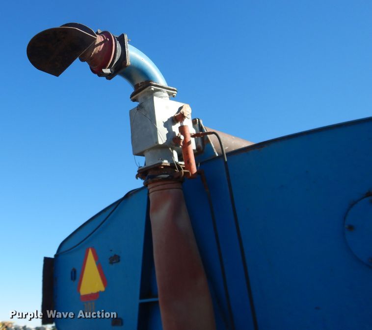 image for item DJ4942 SAC 7400  liquid manure spreader