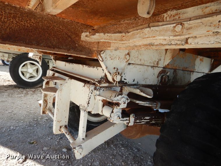 image for item DJ4943 Shop built silage dump trailer