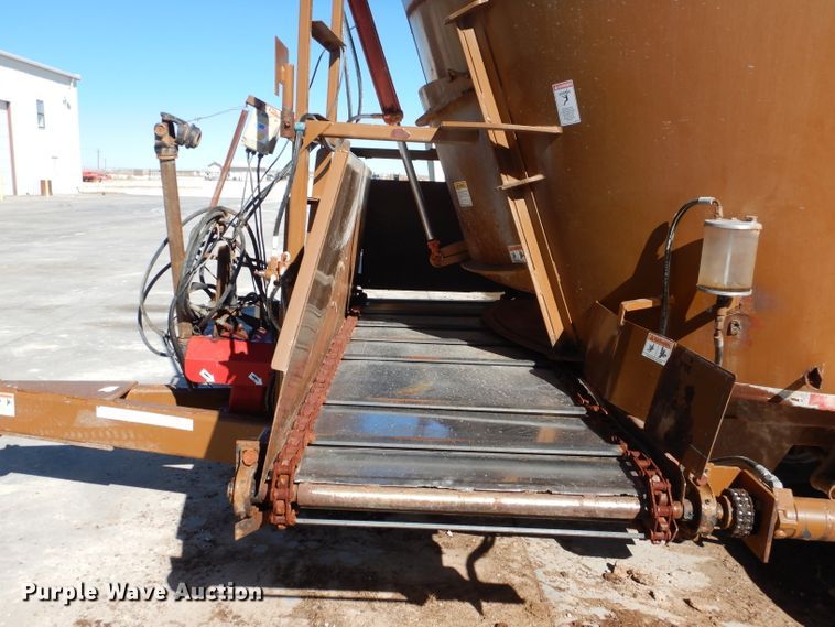 image for item DJ4945 Kirby LP1400 feed grinder/mixer