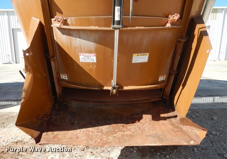 image for item DJ4945 Kirby LP1400 feed grinder/mixer