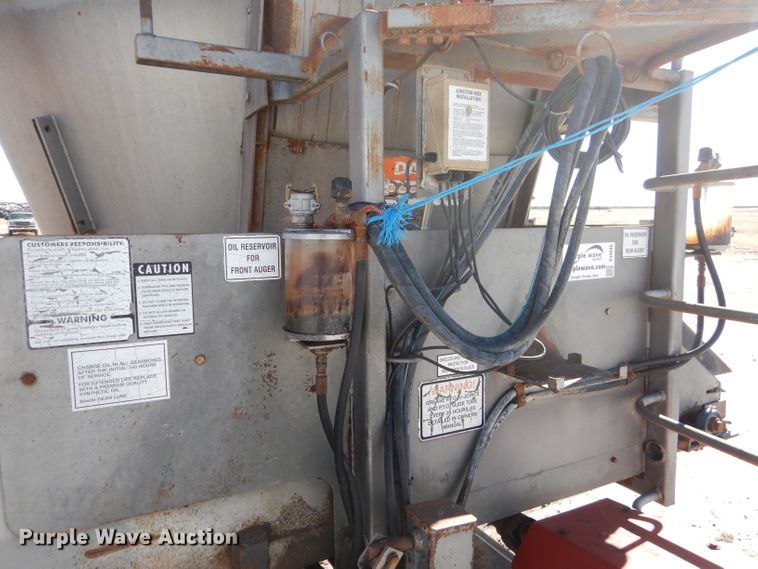 image for item DJ4946 Loewen 1022 feed grinder/mixer