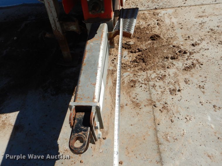 image for item DJ4946 Loewen 1022 feed grinder/mixer