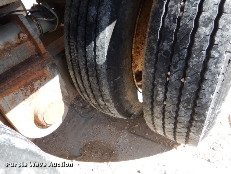 image for item DJ4946 Loewen 1022 feed grinder/mixer