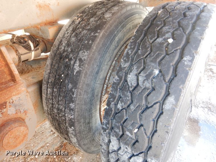 image for item DJ4946 Loewen 1022 feed grinder/mixer