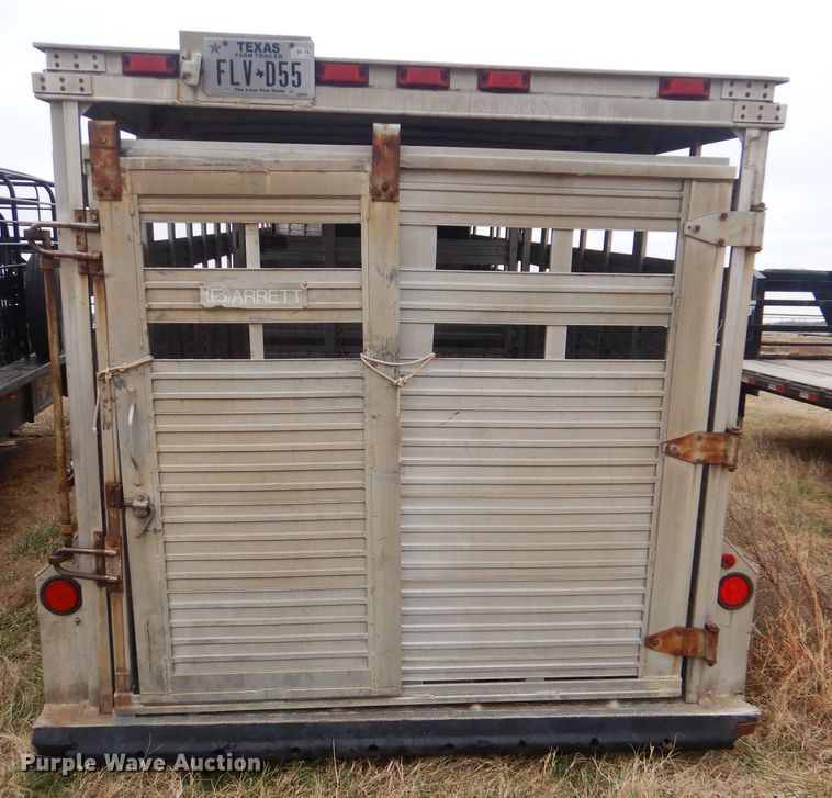 image for item DJ8607 1989 Barrett Trailers 88P5071  livestock trailer