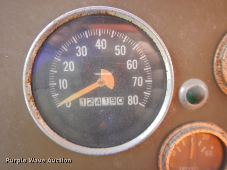 image for item DL2004 1974 International Loadstar 1700  grain truck