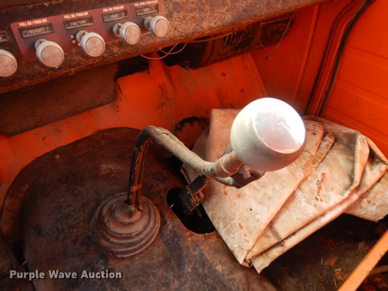 image for item DL2004 1974 International Loadstar 1700  grain truck