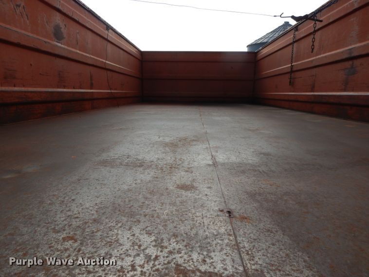 image for item DL2004 1974 International Loadstar 1700  grain truck