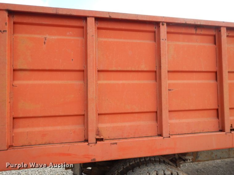 image for item DL2004 1974 International Loadstar 1700  grain truck