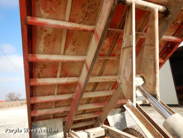 image for item DL2004 1974 International Loadstar 1700  grain truck