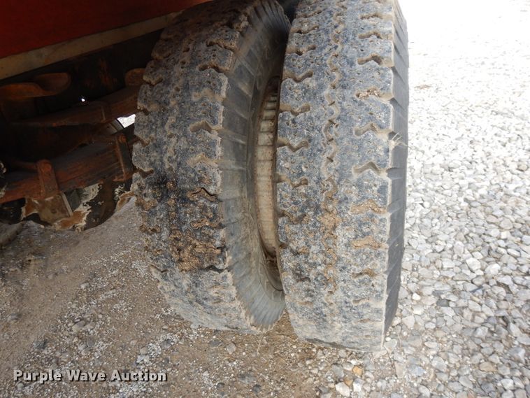 image for item DL2004 1974 International Loadstar 1700  grain truck