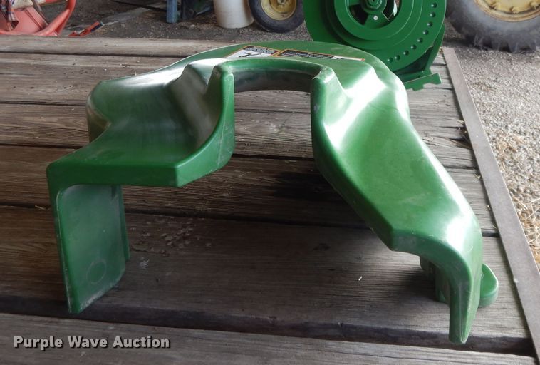 image for item DL2006 John Deere straw chopper jack shaft