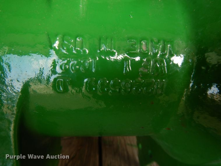 image for item DL2006 John Deere straw chopper jack shaft