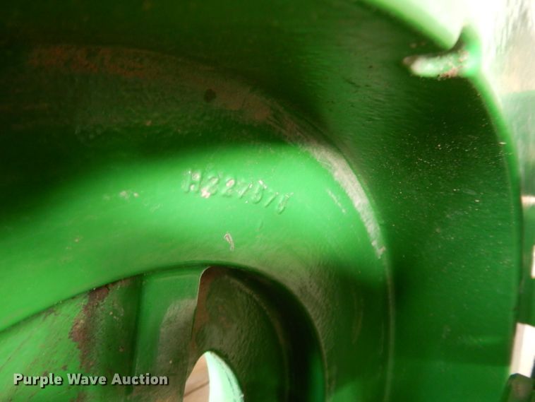 image for item DL2006 John Deere straw chopper jack shaft