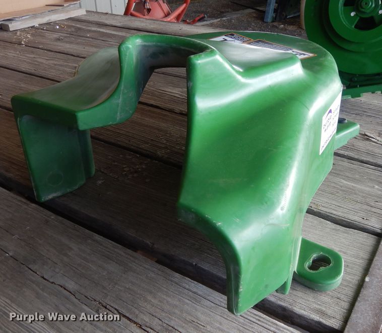 image for item DL2006 John Deere straw chopper jack shaft