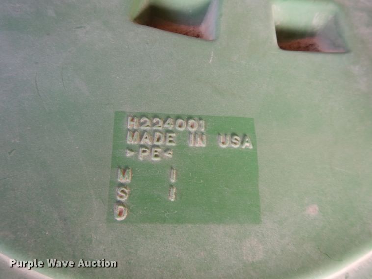 image for item DL2006 John Deere straw chopper jack shaft