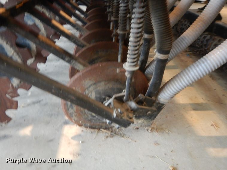 image for item DL2714 Kasco RED-96  grain drill