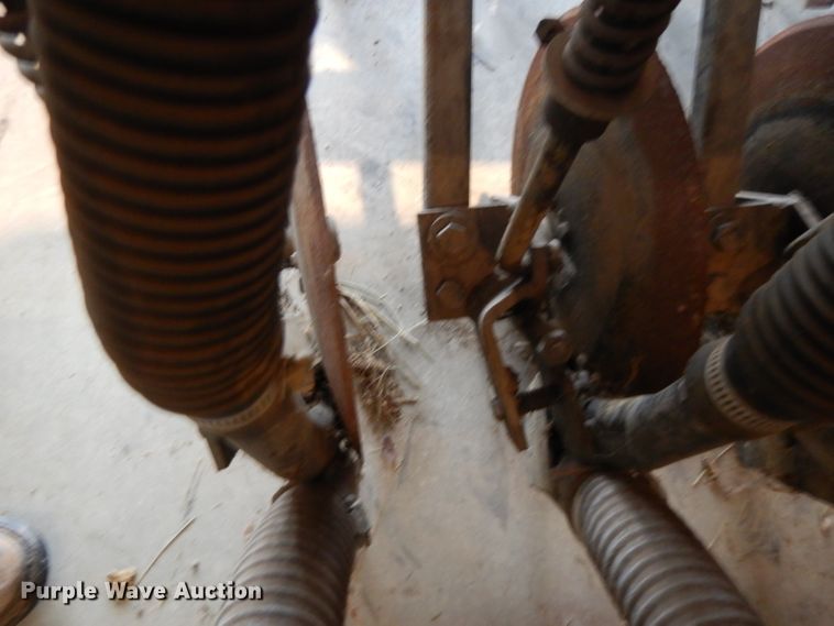 image for item DL2714 Kasco RED-96  grain drill