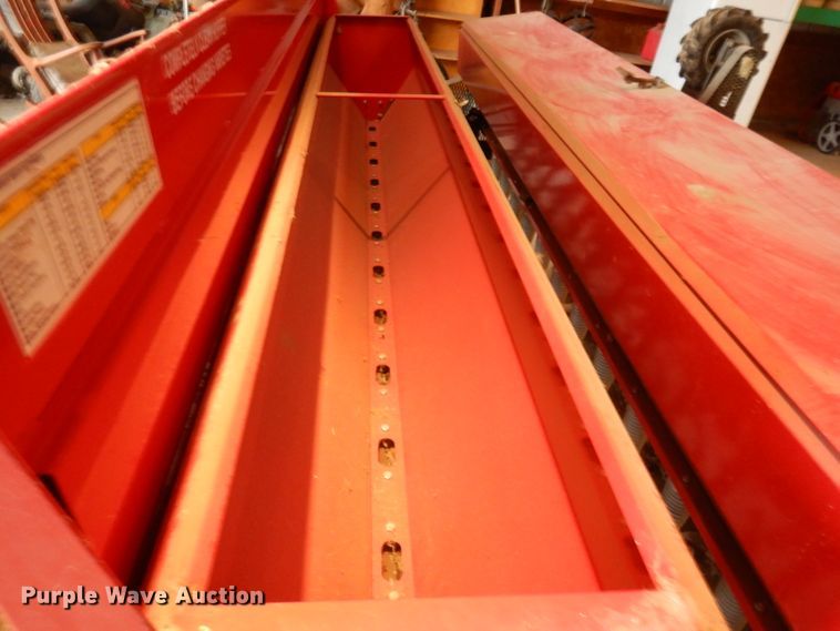 image for item DL2714 Kasco RED-96  grain drill