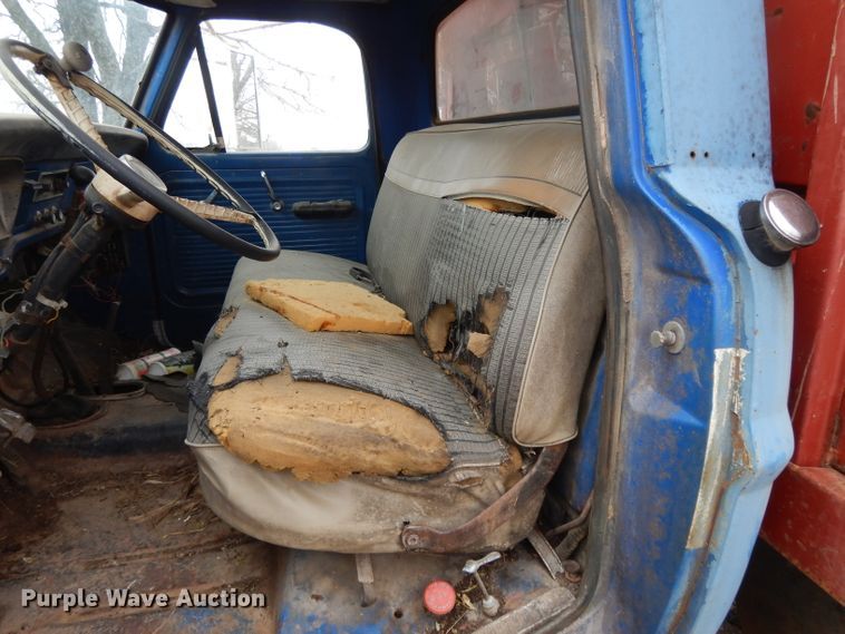 image for item DL2743 1967 Ford 600  grain truck