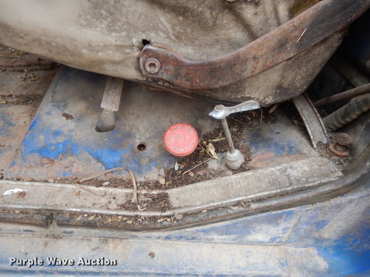 image for item DL2743 1967 Ford 600  grain truck