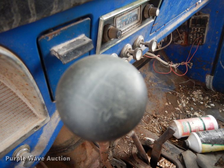 image for item DL2743 1967 Ford 600  grain truck