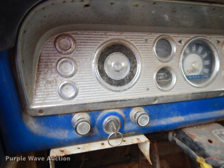 image for item DL2743 1967 Ford 600  grain truck