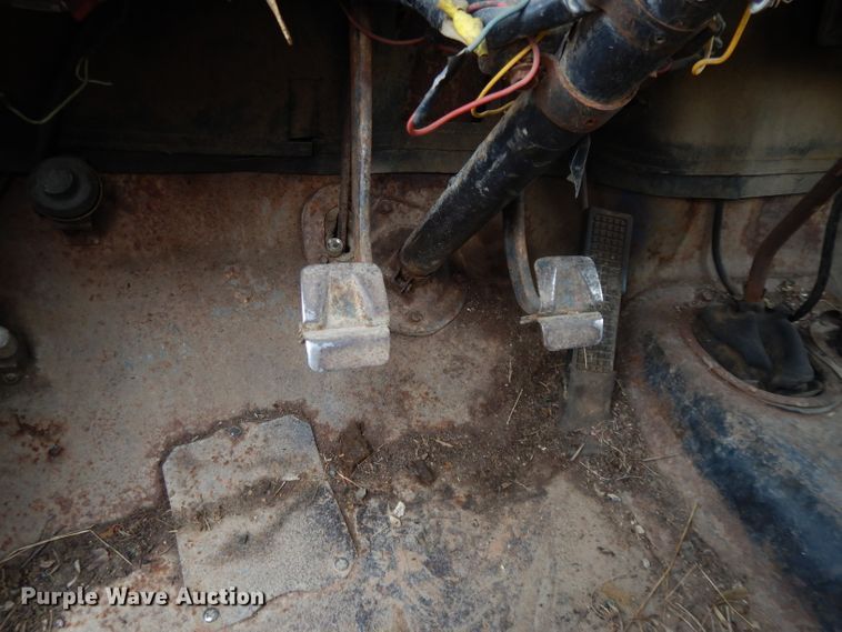 image for item DL2743 1967 Ford 600  grain truck