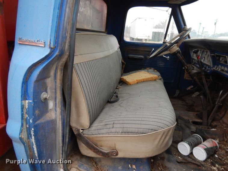 image for item DL2743 1967 Ford 600  grain truck