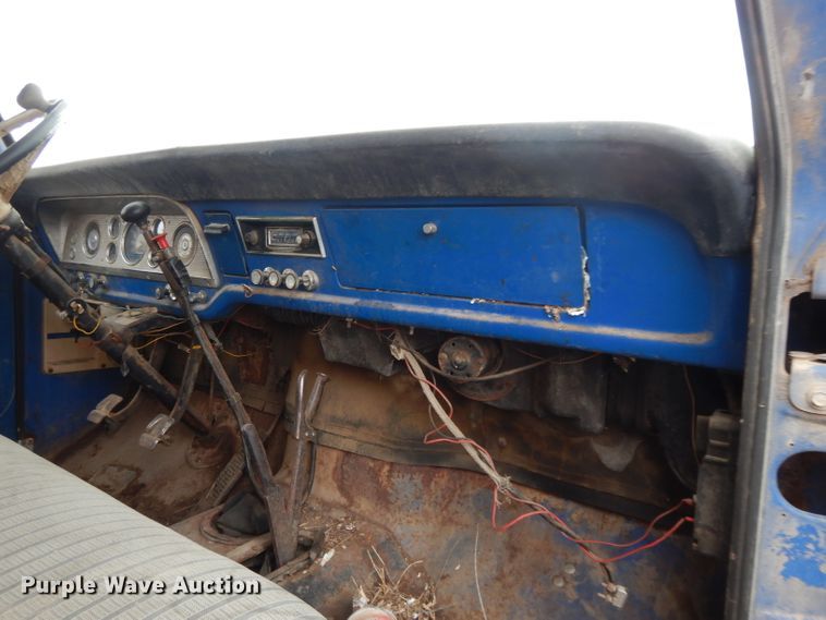 image for item DL2743 1967 Ford 600  grain truck