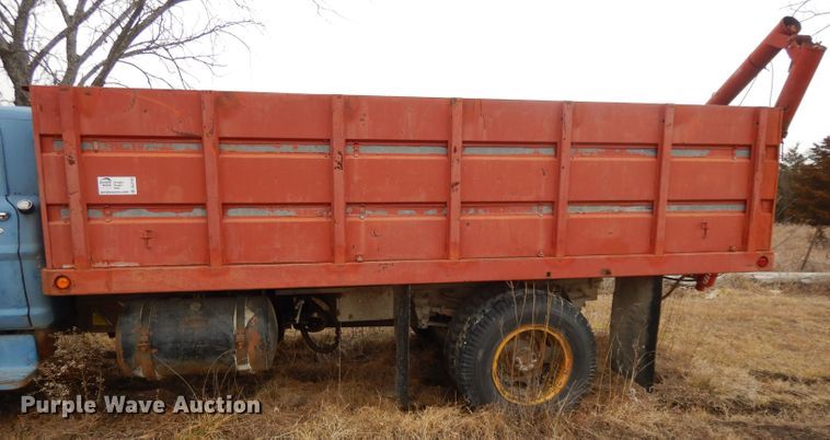 image for item DL2743 1967 Ford 600  grain truck