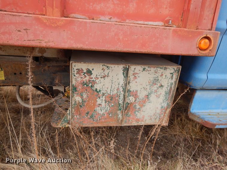 image for item DL2743 1967 Ford 600  grain truck