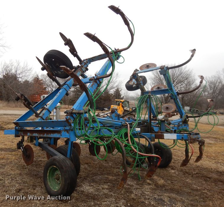 image for item DL2744 DMI 4100 anhydrous applicator