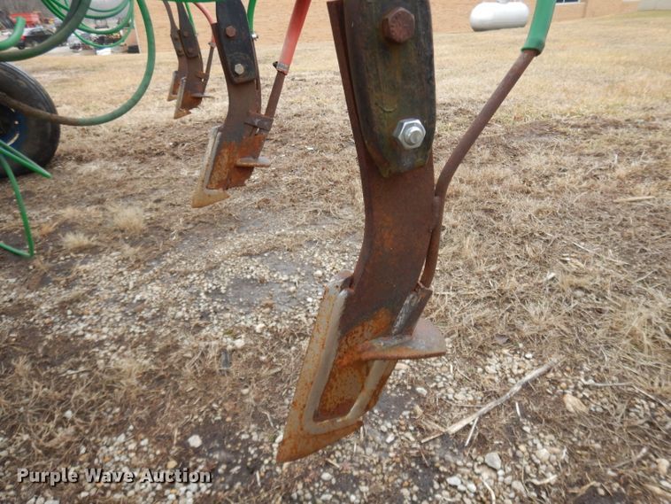 image for item DL2744 DMI 4100 anhydrous applicator