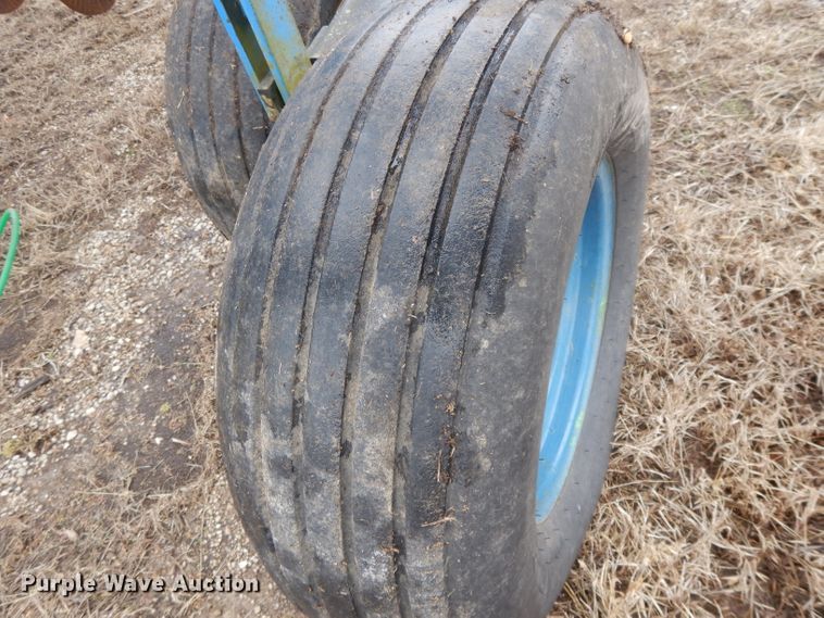 image for item DL2744 DMI 4100 anhydrous applicator