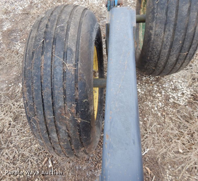 image for item DL2744 DMI 4100 anhydrous applicator