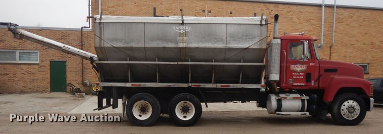 image for item DL2745 1991 Mack CH613  fertilizer tender truck