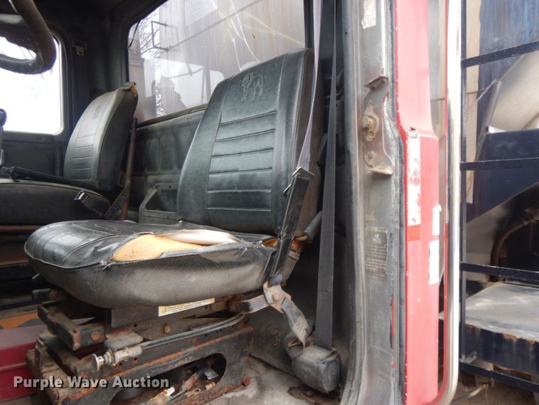 image for item DL2745 1991 Mack CH613  fertilizer tender truck