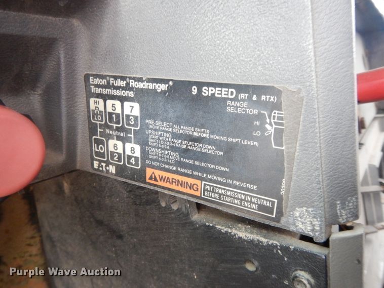 image for item DL2745 1991 Mack CH613  fertilizer tender truck