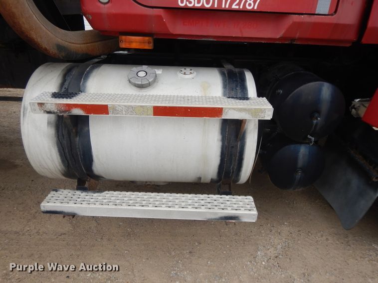 image for item DL2745 1991 Mack CH613  fertilizer tender truck