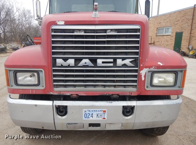 image for item DL2745 1991 Mack CH613  fertilizer tender truck