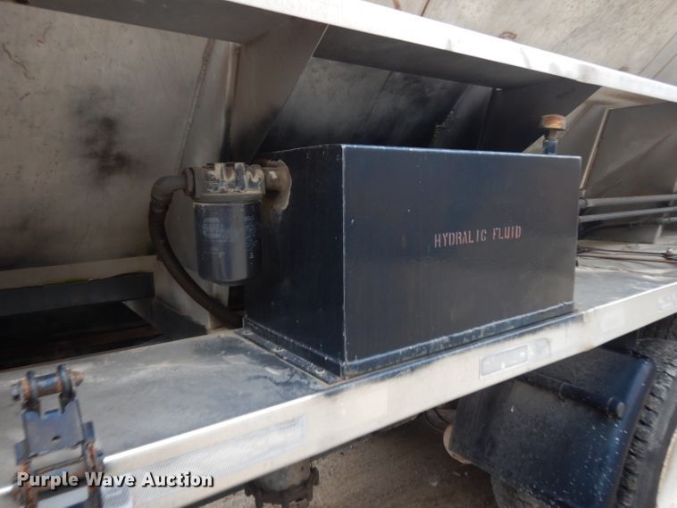 image for item DL2745 1991 Mack CH613  fertilizer tender truck