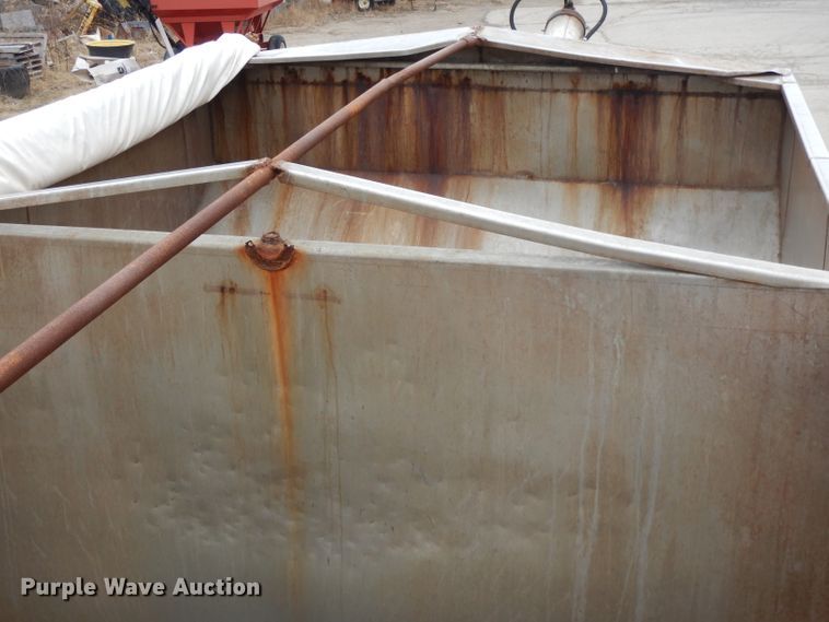 image for item DL2745 1991 Mack CH613  fertilizer tender truck